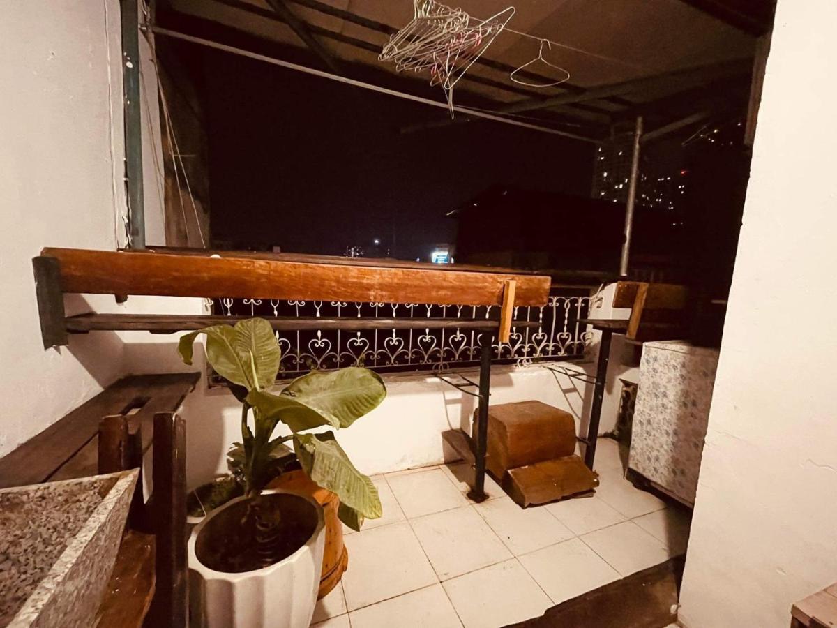 Chu Nhat Cafe & Homestay - 12 Ngo 41 Duong Lang - Co So 1 هانوي المظهر الخارجي الصورة