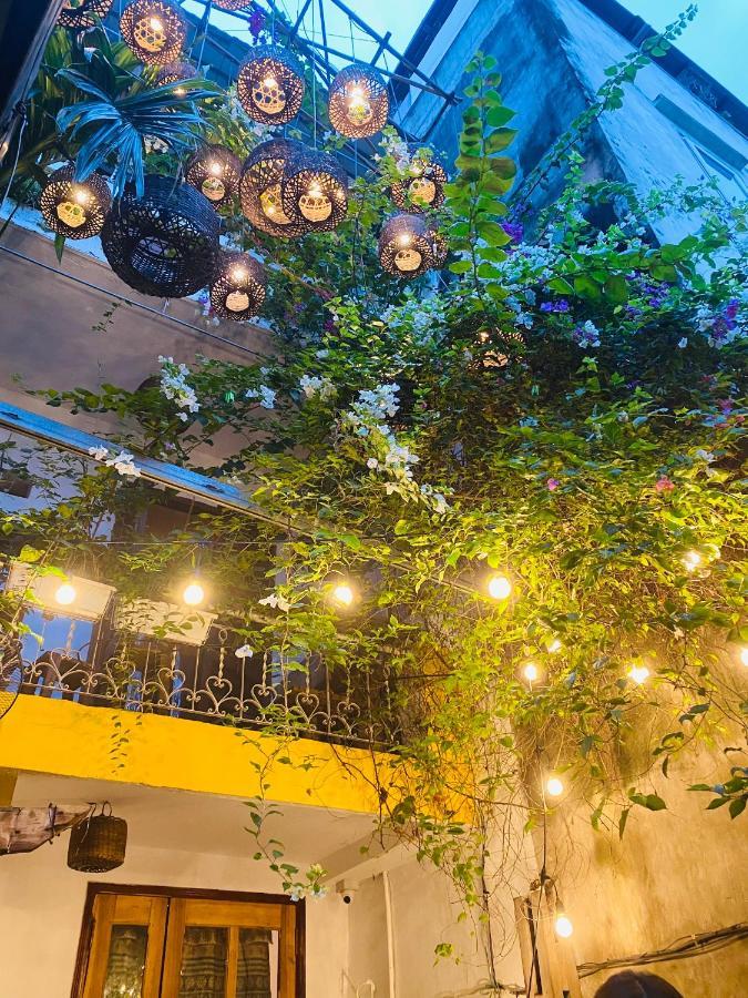 Chu Nhat Cafe & Homestay - 12 Ngo 41 Duong Lang - Co So 1 هانوي المظهر الخارجي الصورة
